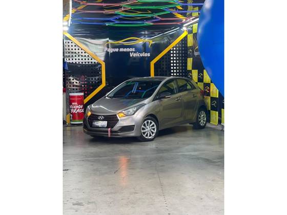 HYUNDAI HB20 1.0 COMFORT 12V FLEX 4P MANUAL HYUNDAI HB20 1.0 COMFORT 12V FLEX 4P MANUAL